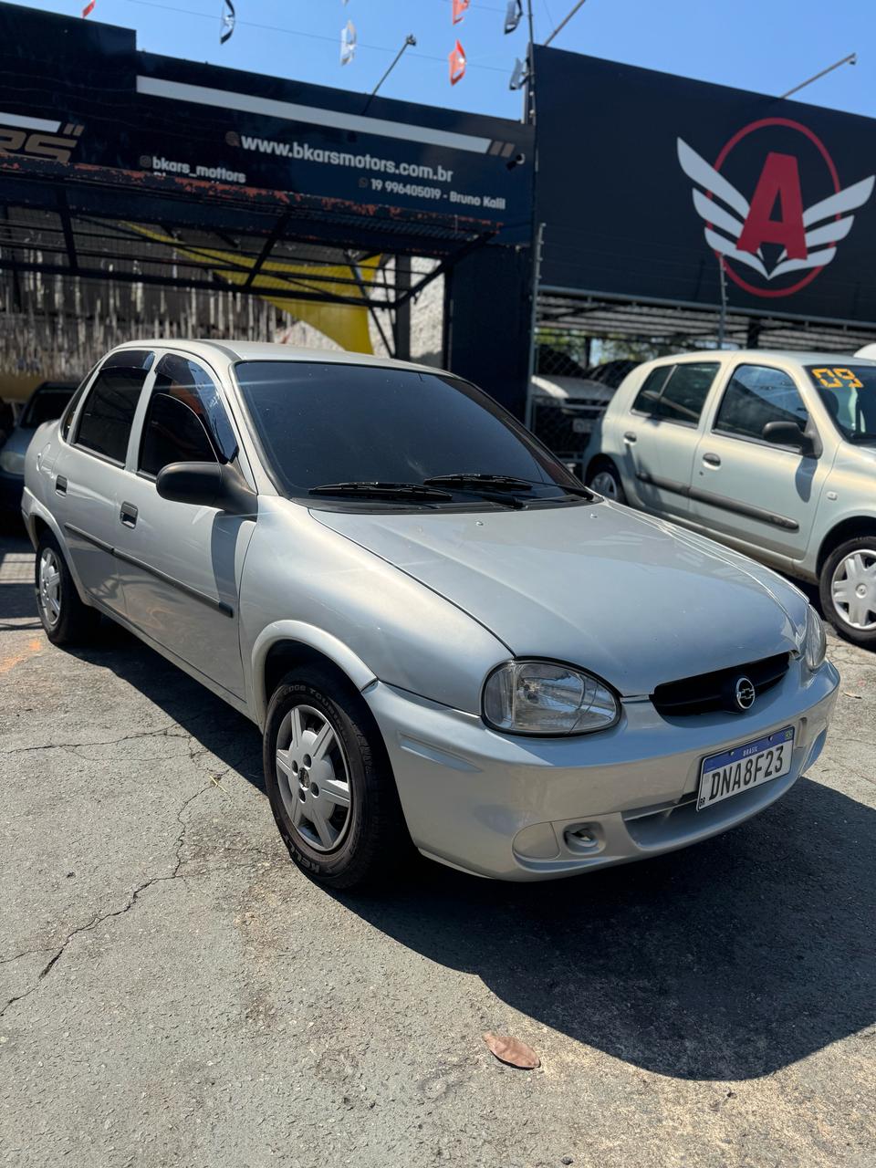 Classic Sedan - Foto